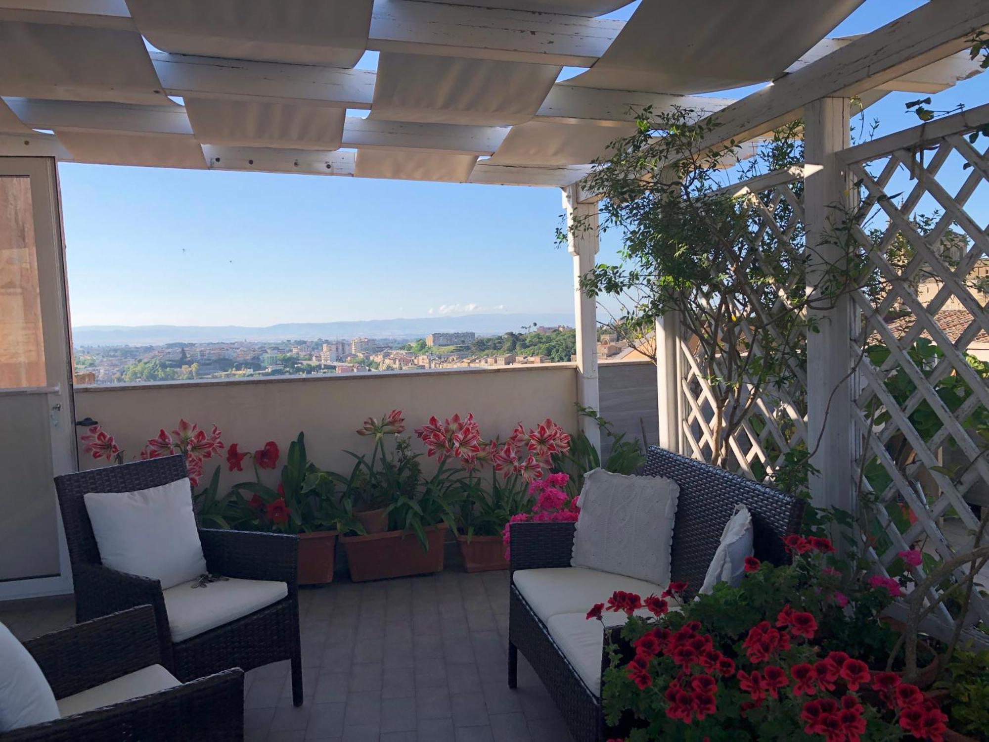 Attico Da Rosa Con Vista Spettacolare A 360 Gradi Leilighet Caltagirone Eksteriør bilde